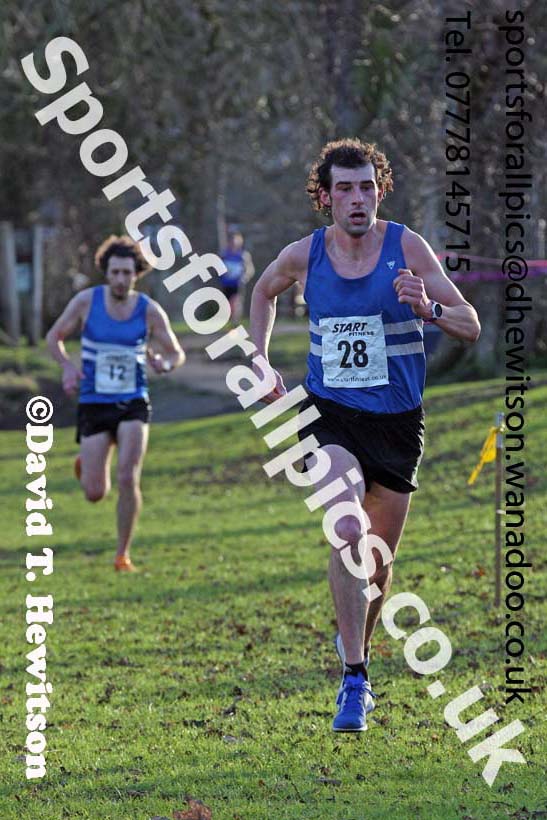 Morpeth Harriers 11k Road Race on New Year's Day. Photo: David T. Hewitson/Sports for All Pics
